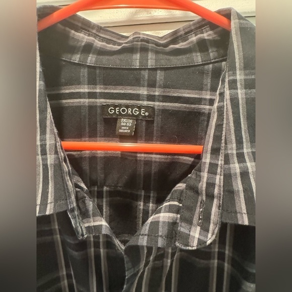 men’s plaid button down - Picture 4 of 4